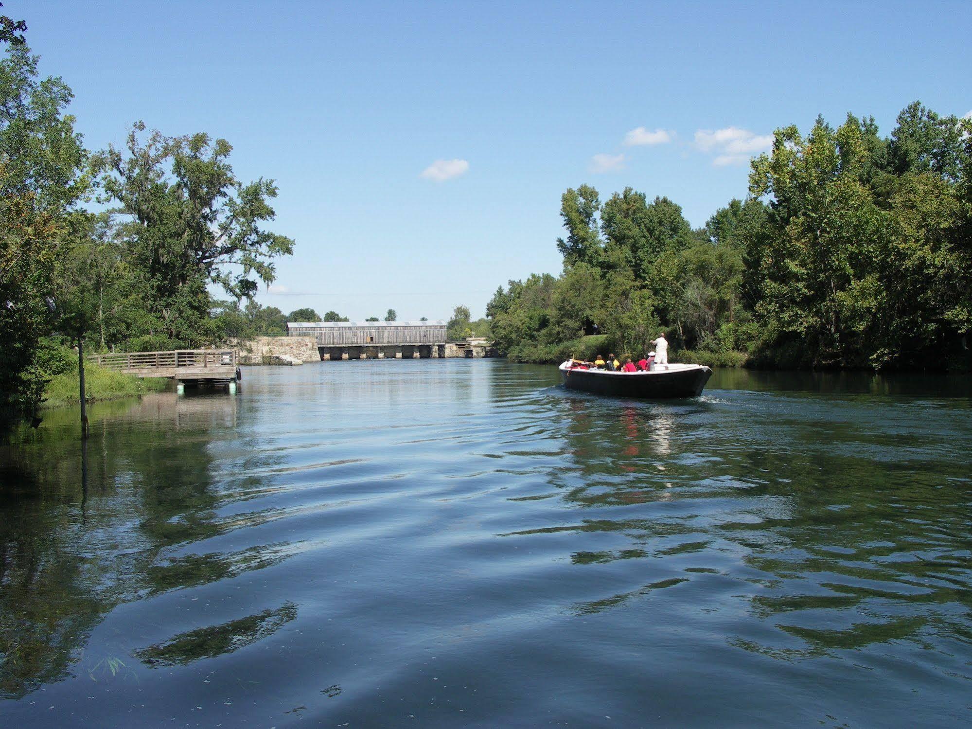 Baymont By Wyndham Augusta Riverwatch Exterior photo